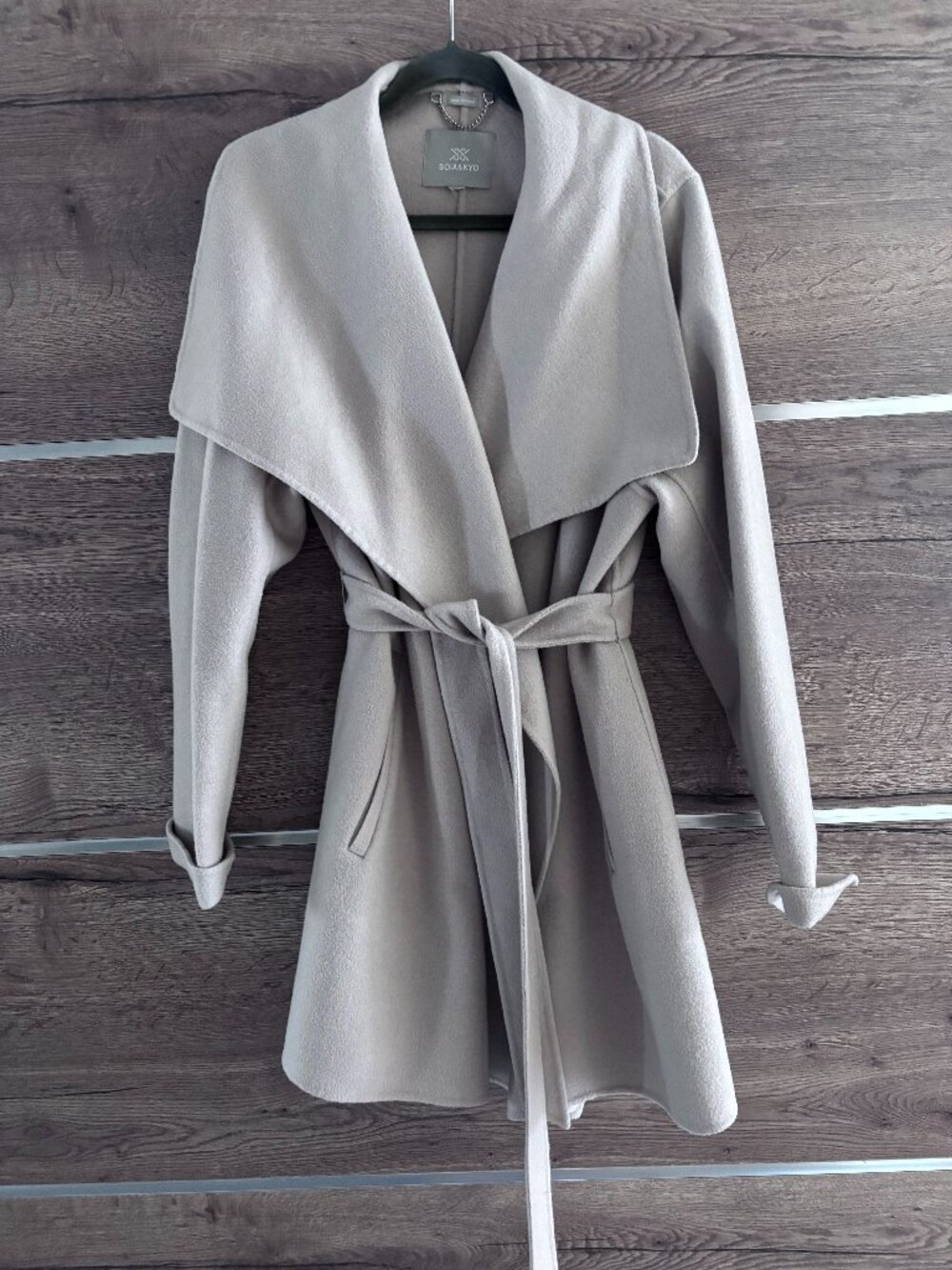 Soia & Kyo Beige Wool Coat with Tie - Size L/XL
